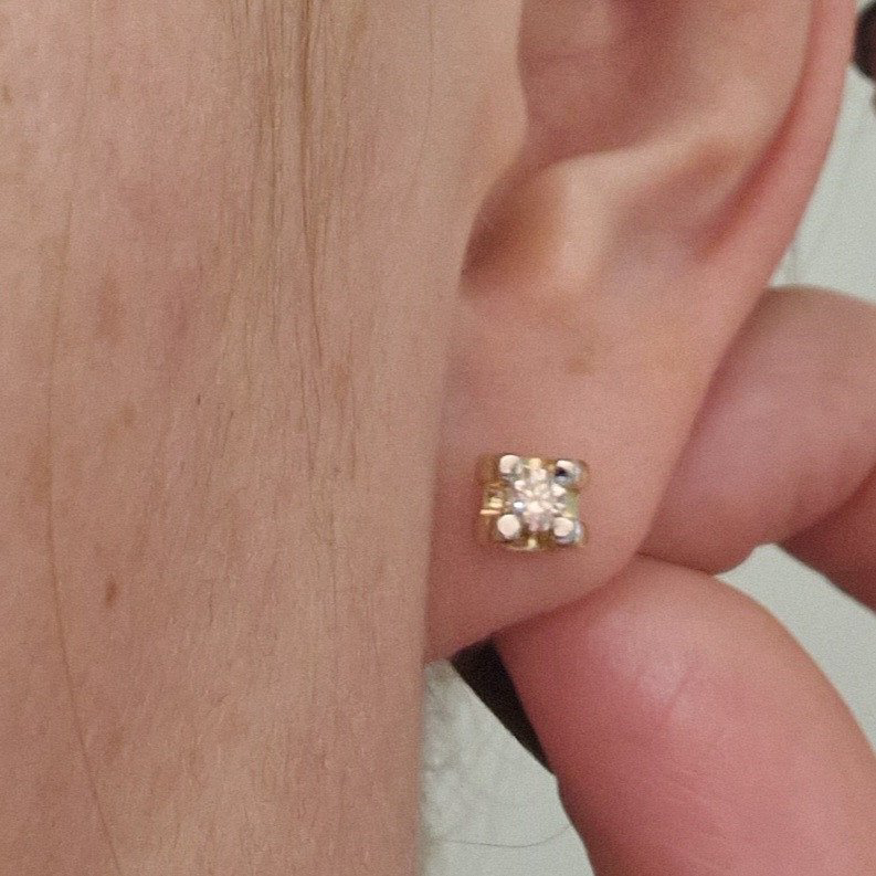 Серьги Deimantas 100358926 2гр 0,0232ct. купить,NaN
