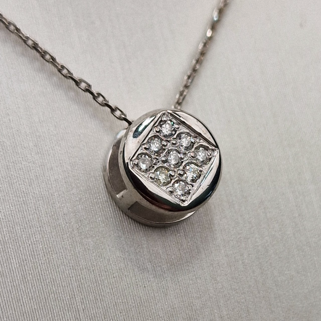 Кулон Deimantas 100358793 0.76гр 0,072ct. купить,NaN
