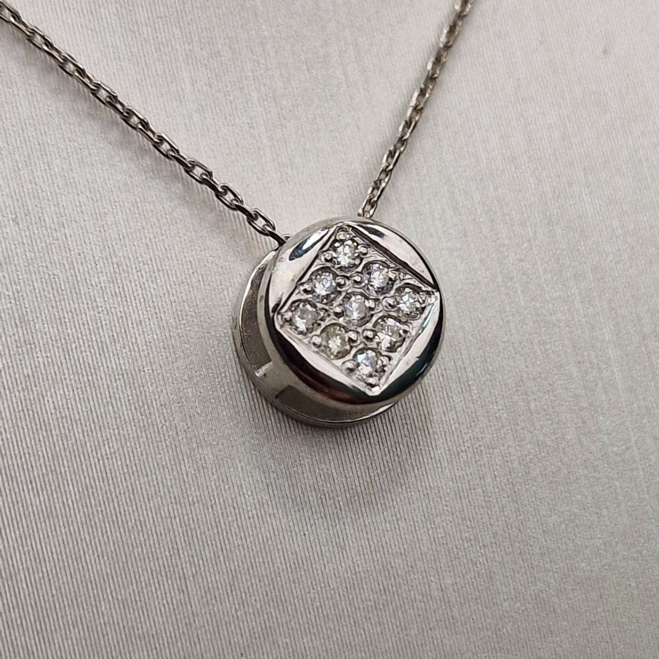 Кулон Deimantas 100358793 0.76гр 0,072ct. купить,NaN