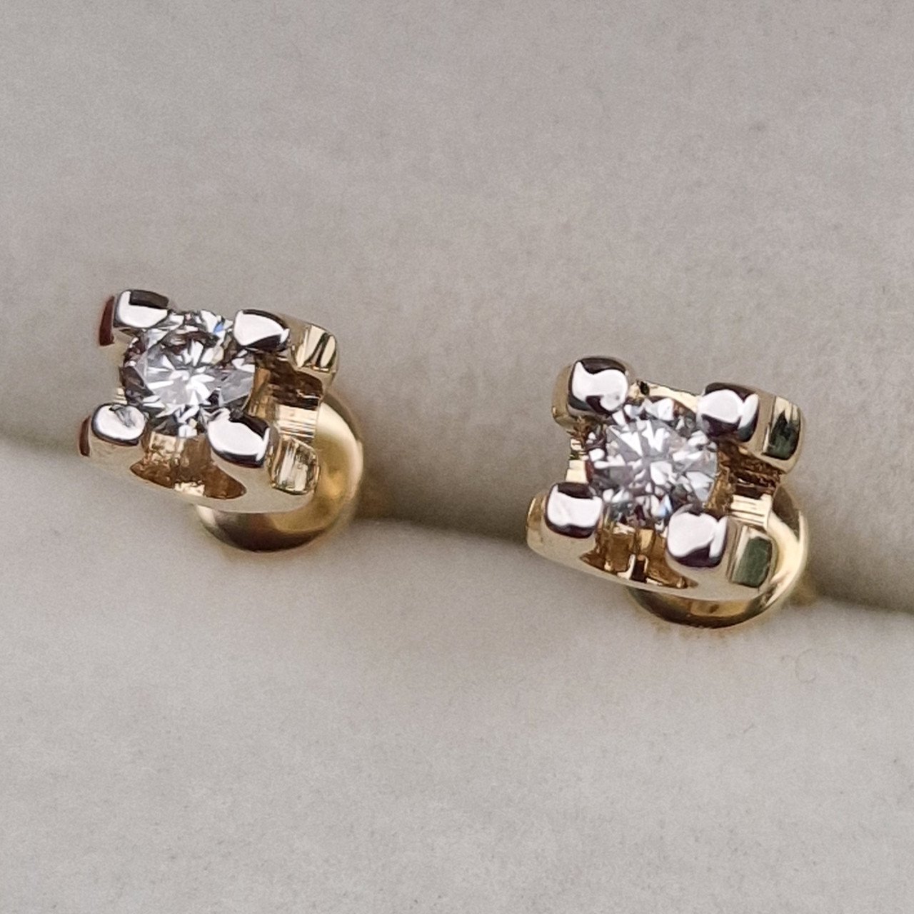 Серьги Deimantas 100358926 2гр 0,0232ct. купить,NaN
