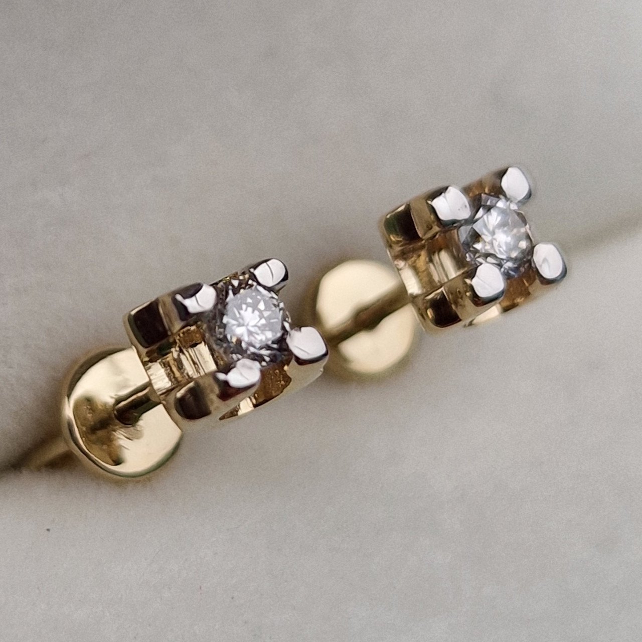 Серьги Deimantas 100358926 2гр 0,0232ct. купить,NaN