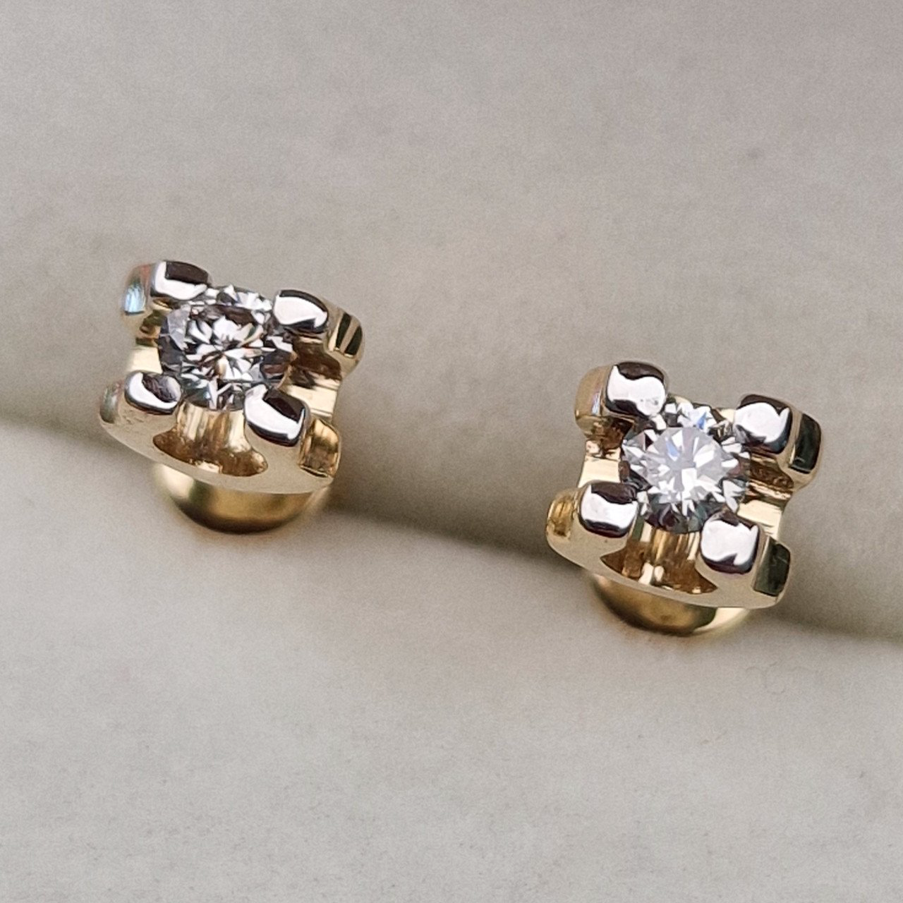 Серьги Deimantas 100358926 2гр 0,0232ct. купить,NaN