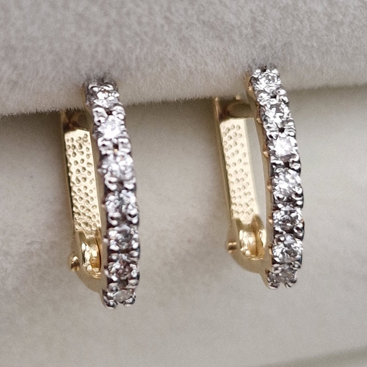 Серьги Deimantas 100358930 1,22гр 0,19ct. купить,NaN