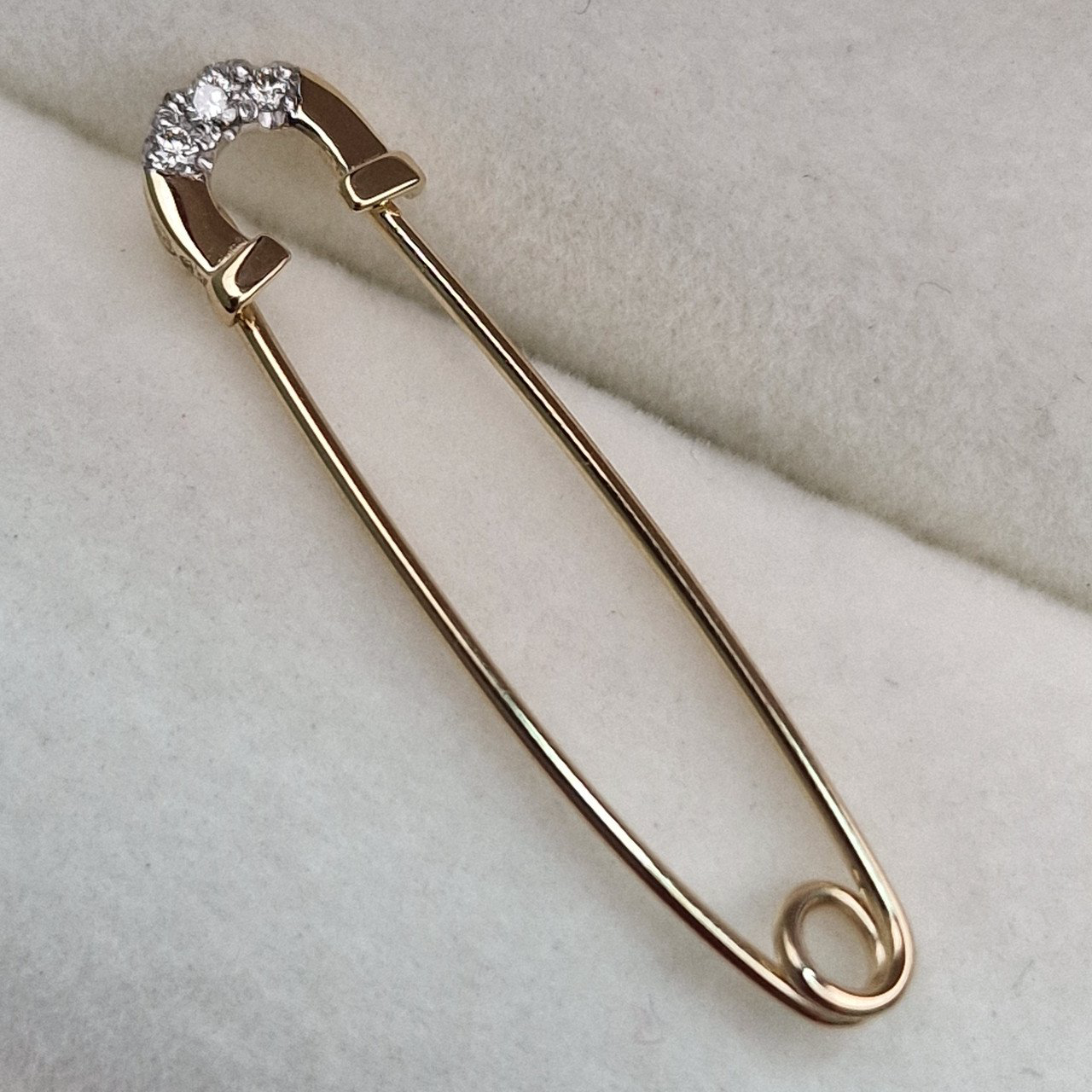 Булавка Deimantas 100359031 0,71гр 0,033ct. купить,NaN