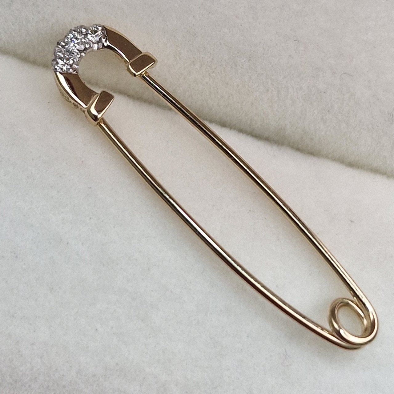 Булавка Deimantas 100359031 0,71гр 0,033ct. купить,NaN