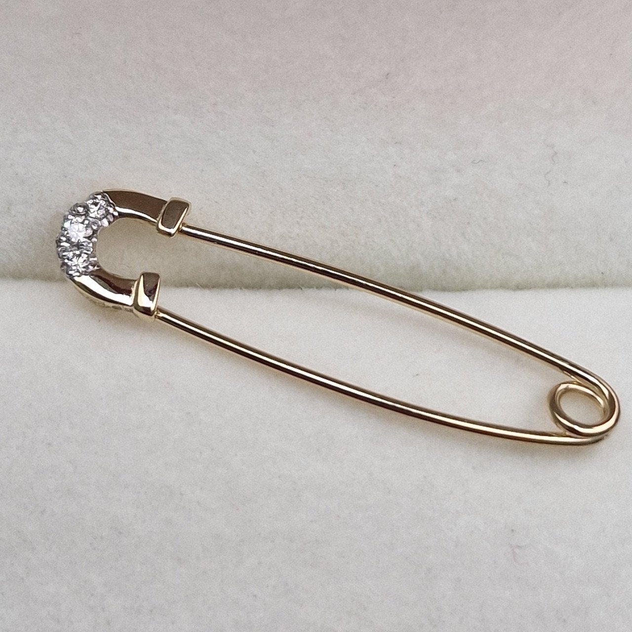 Булавка Deimantas 100359031 0,71гр 0,033ct. купить,NaN