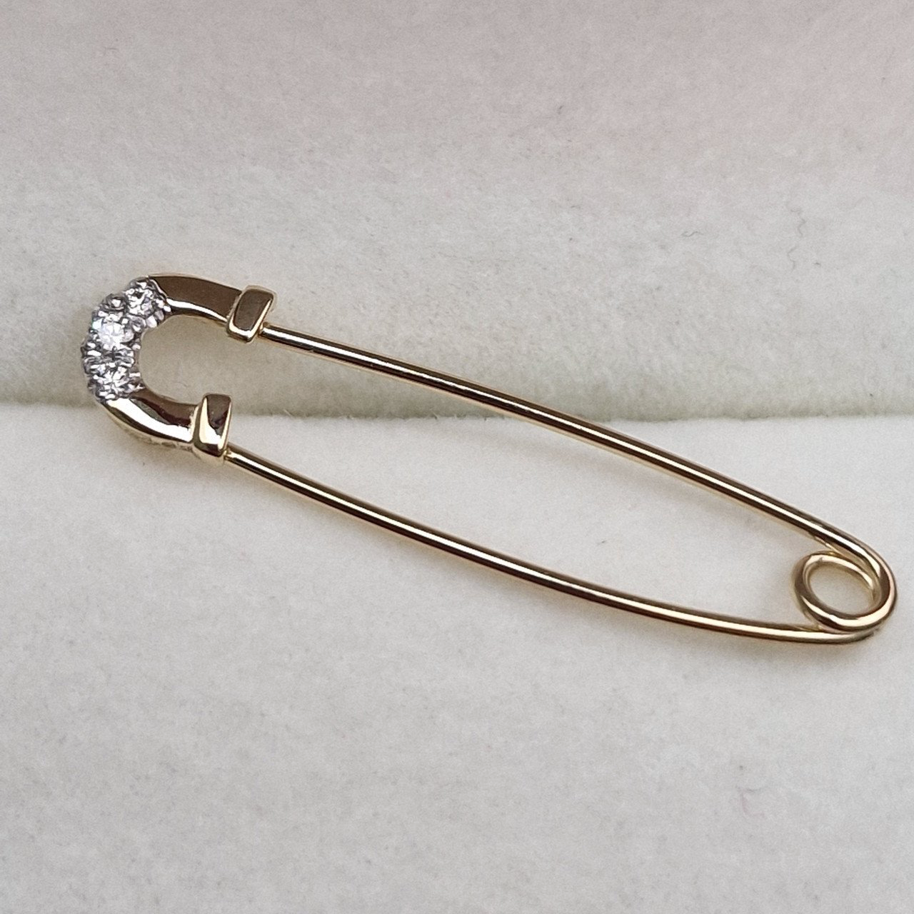 Булавка Deimantas 100359031 0,71гр 0,033ct. купить,NaN