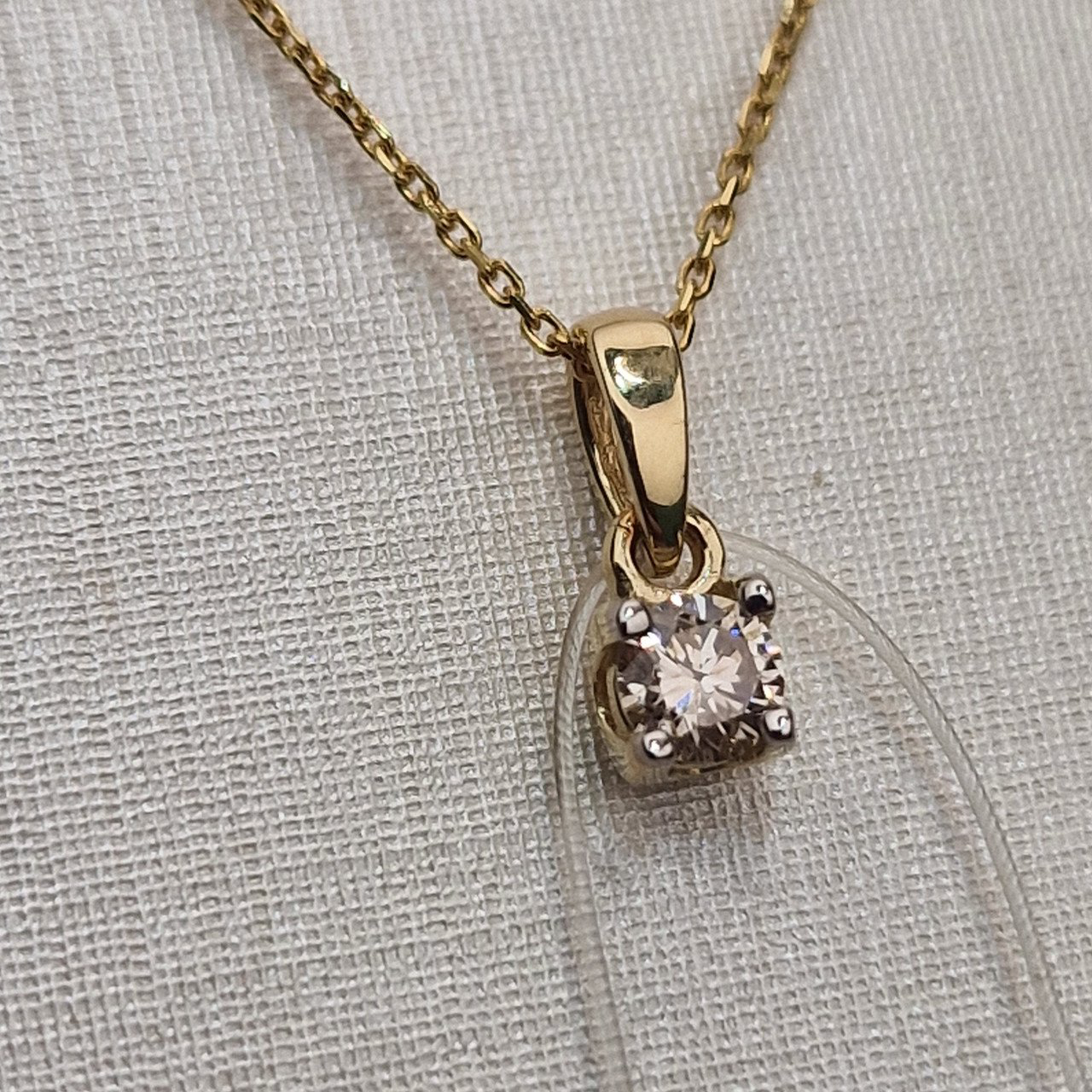 Кулон Deimantas 100067813 0,47гр 0,203ct. купить,NaN