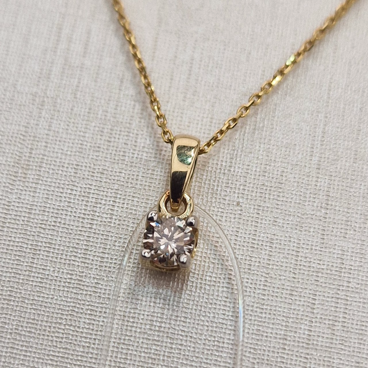 Кулон Deimantas 100067813 0,47гр 0,203ct. купить,NaN