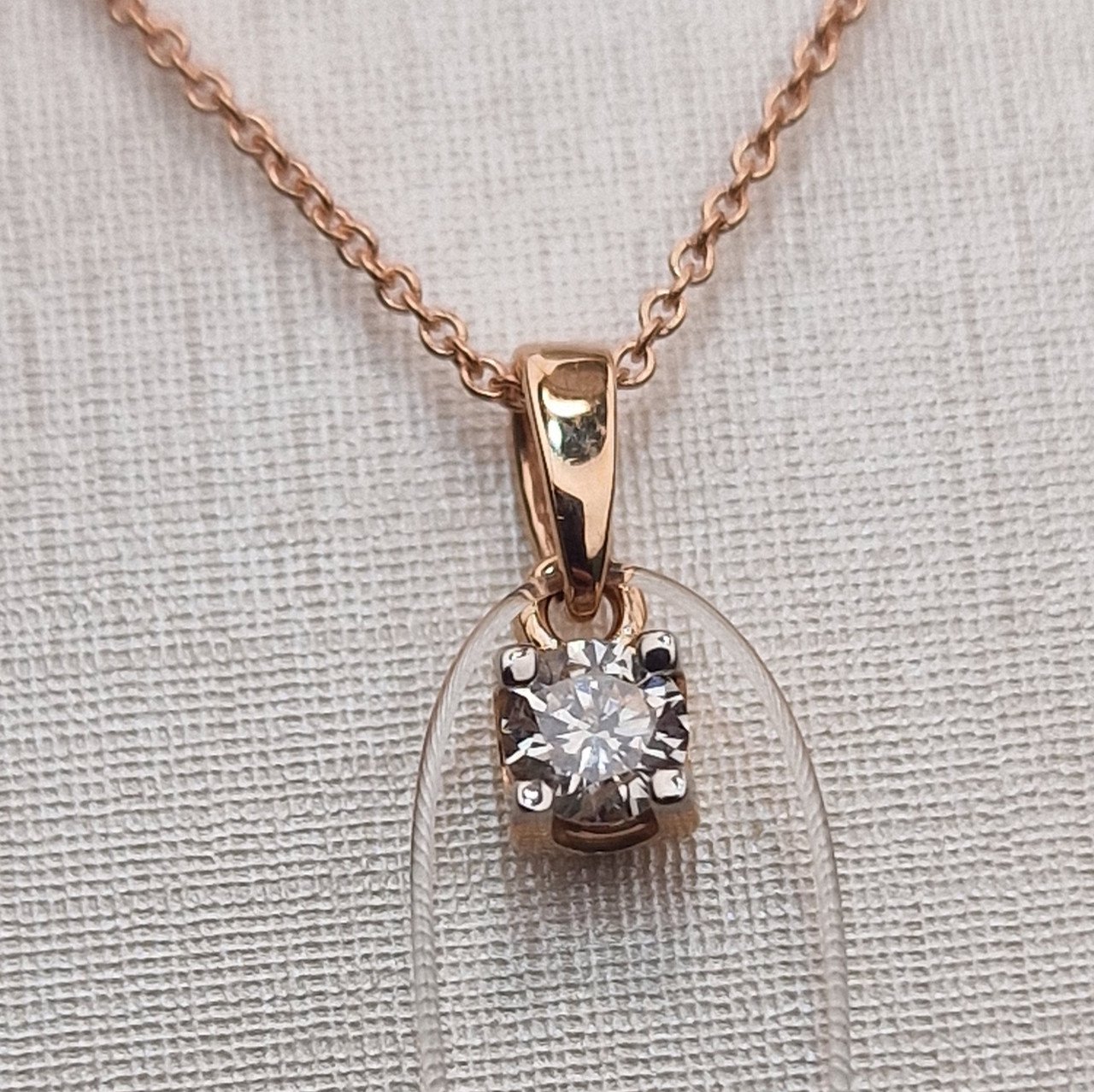Кулон Deimantas 100067825 0,5гр 0,192ct. купить,NaN