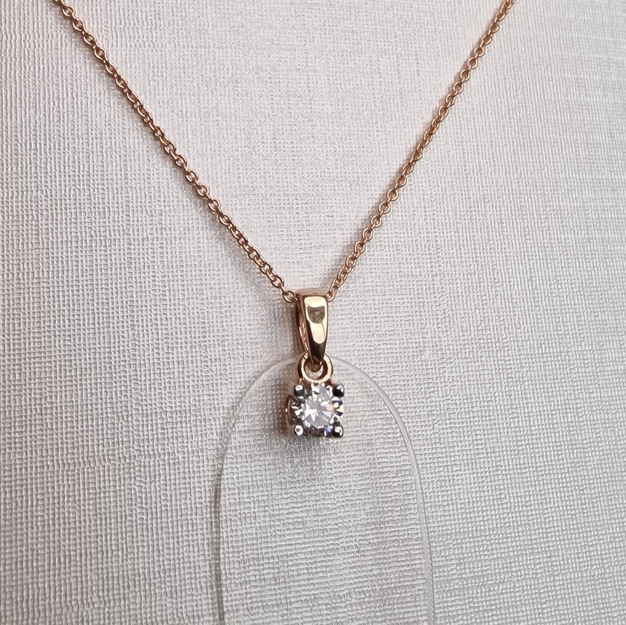 Кулон Deimantas 100067825 0,5гр 0,192ct. купить,NaN