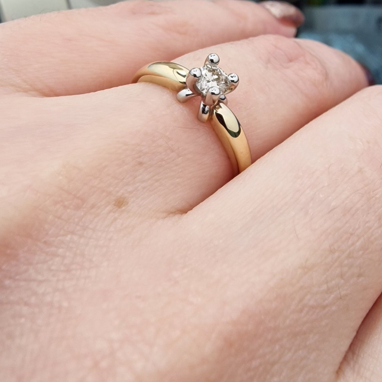 Кольцо Deimantas 100067858 17р 1,56гр 0,20ct. купить,NaN