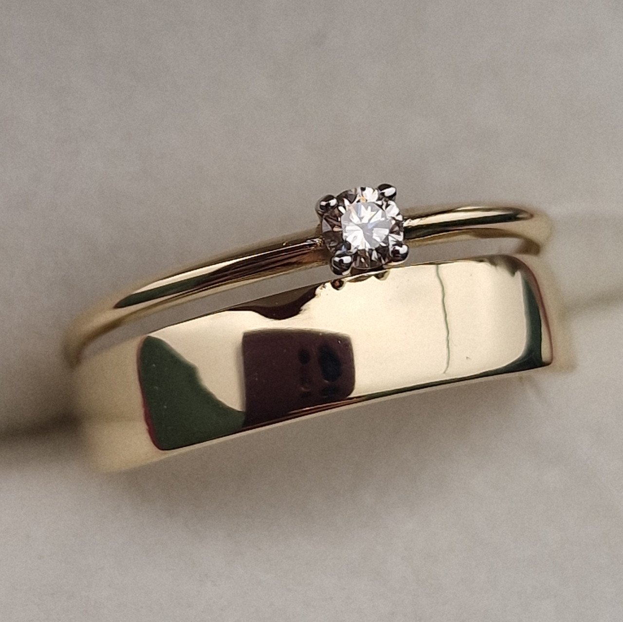Кольцо Deimantas 100067869 15,5р 1,03гр 0,06ct. купить,NaN