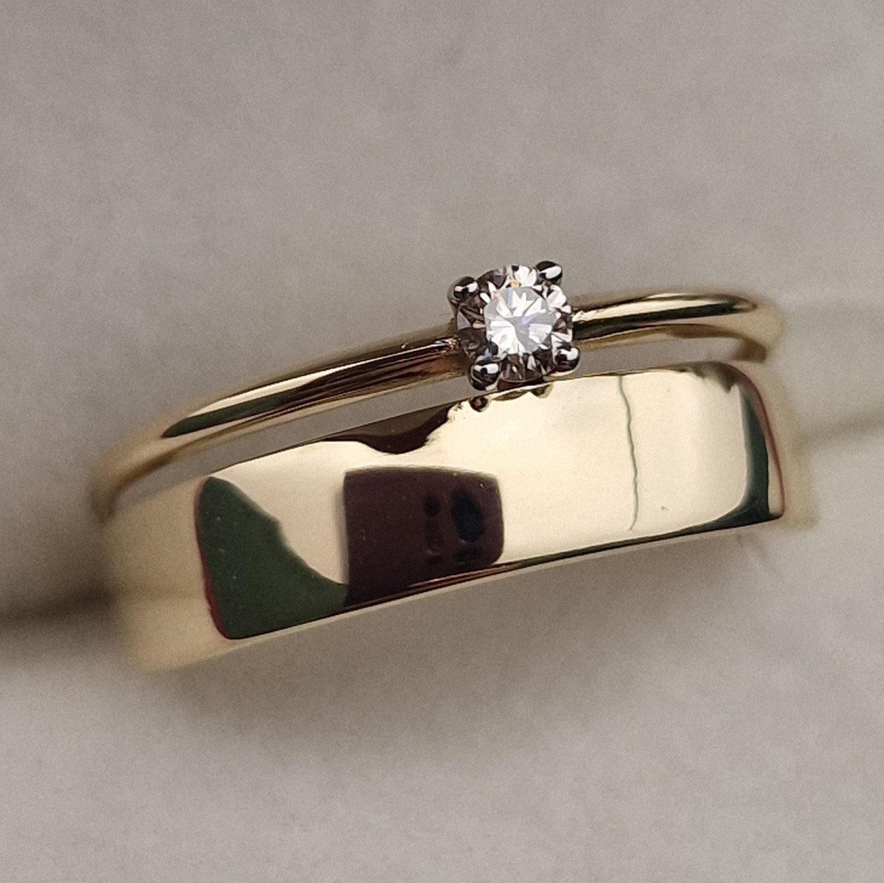 Кольцо Deimantas 100067869 15,5р 1,03гр 0,06ct. купить,NaN