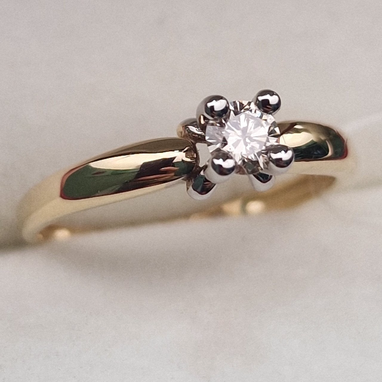 Кольцо Deimantas 100067858 17р 1,56гр 0,20ct. купить,NaN