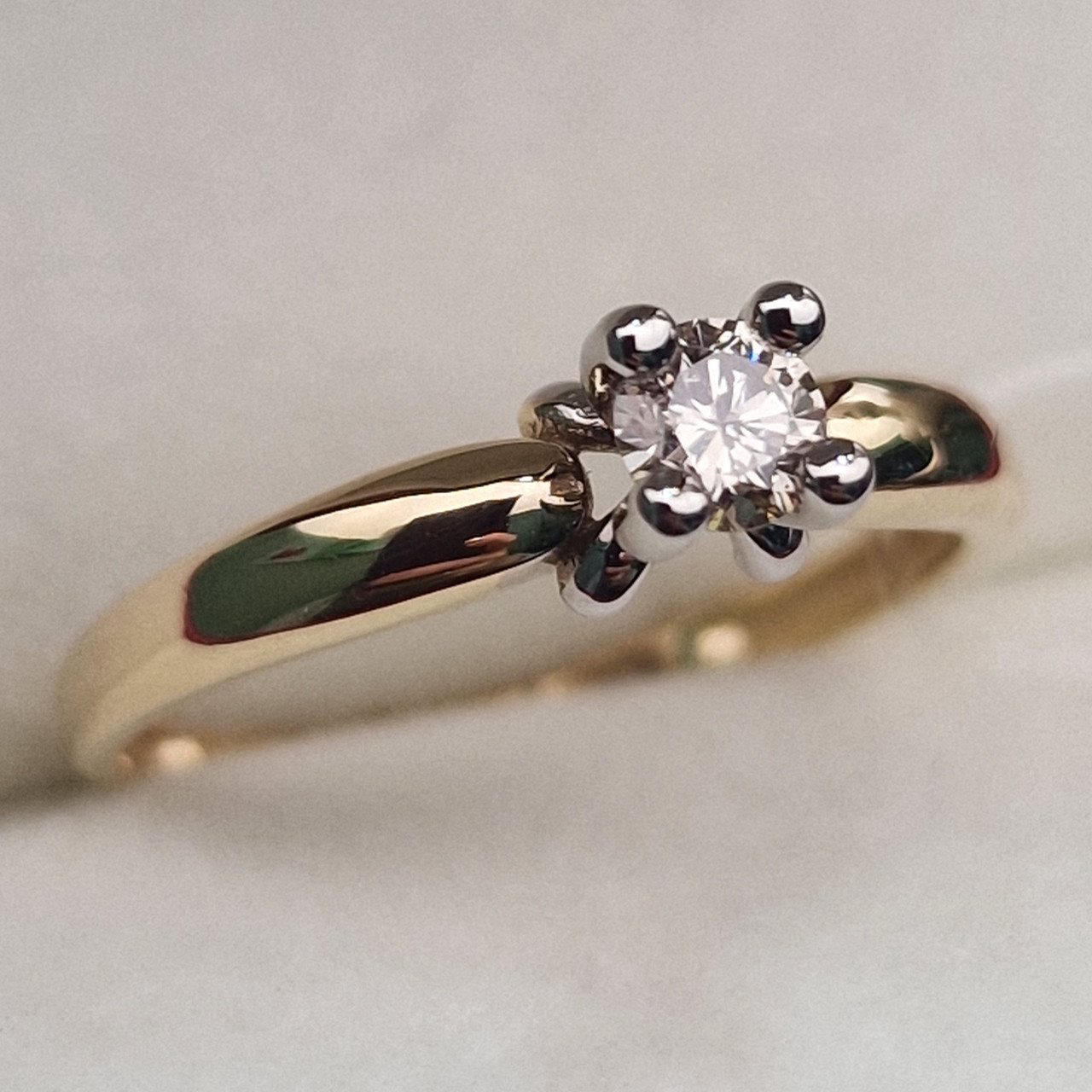 Кольцо Deimantas 100067858 17р 1,56гр 0,20ct. купить,NaN