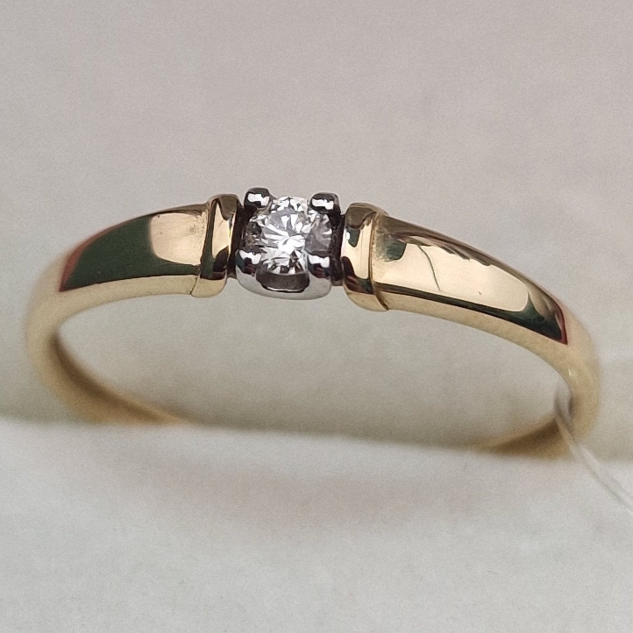 Кольцо Deimantas 100067878 16р 0,89гр 0,058ct. купить,NaN