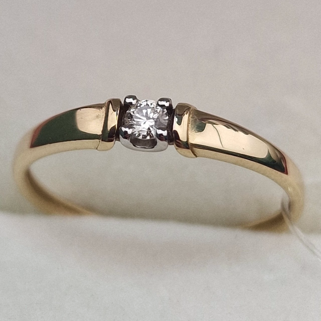 Кольцо Deimantas 100067878 16р 0,89гр 0,058ct. купить,NaN