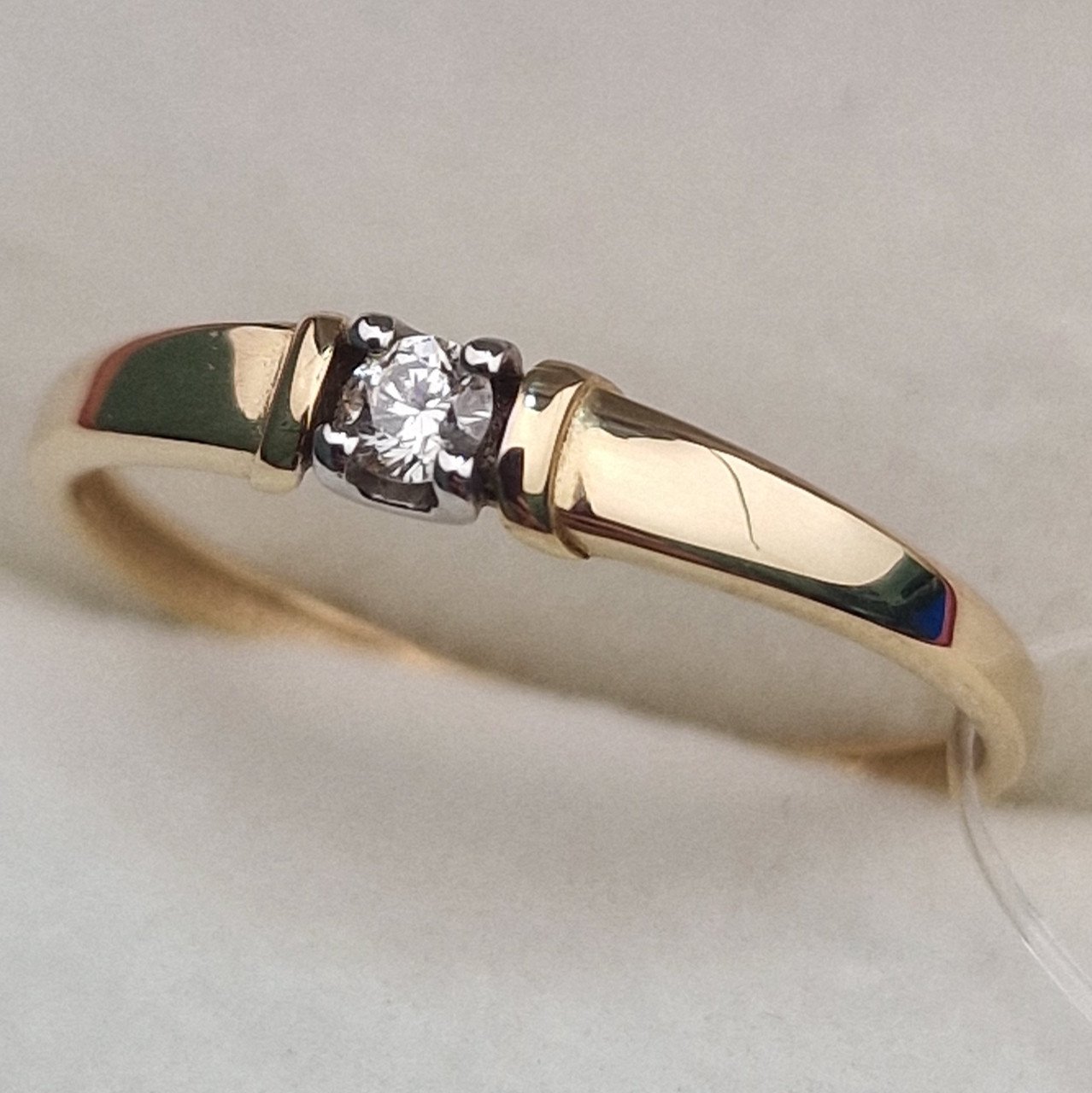 Кольцо Deimantas 100067878 16р 0,89гр 0,058ct. купить,NaN