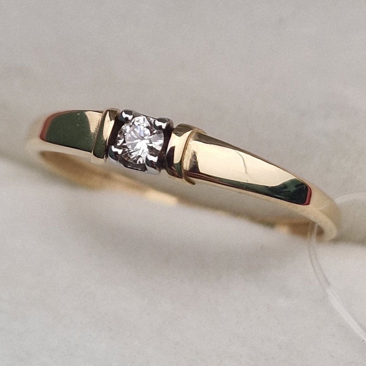 Кольцо Deimantas 100067878 16р 0,89гр 0,058ct. купить,NaN