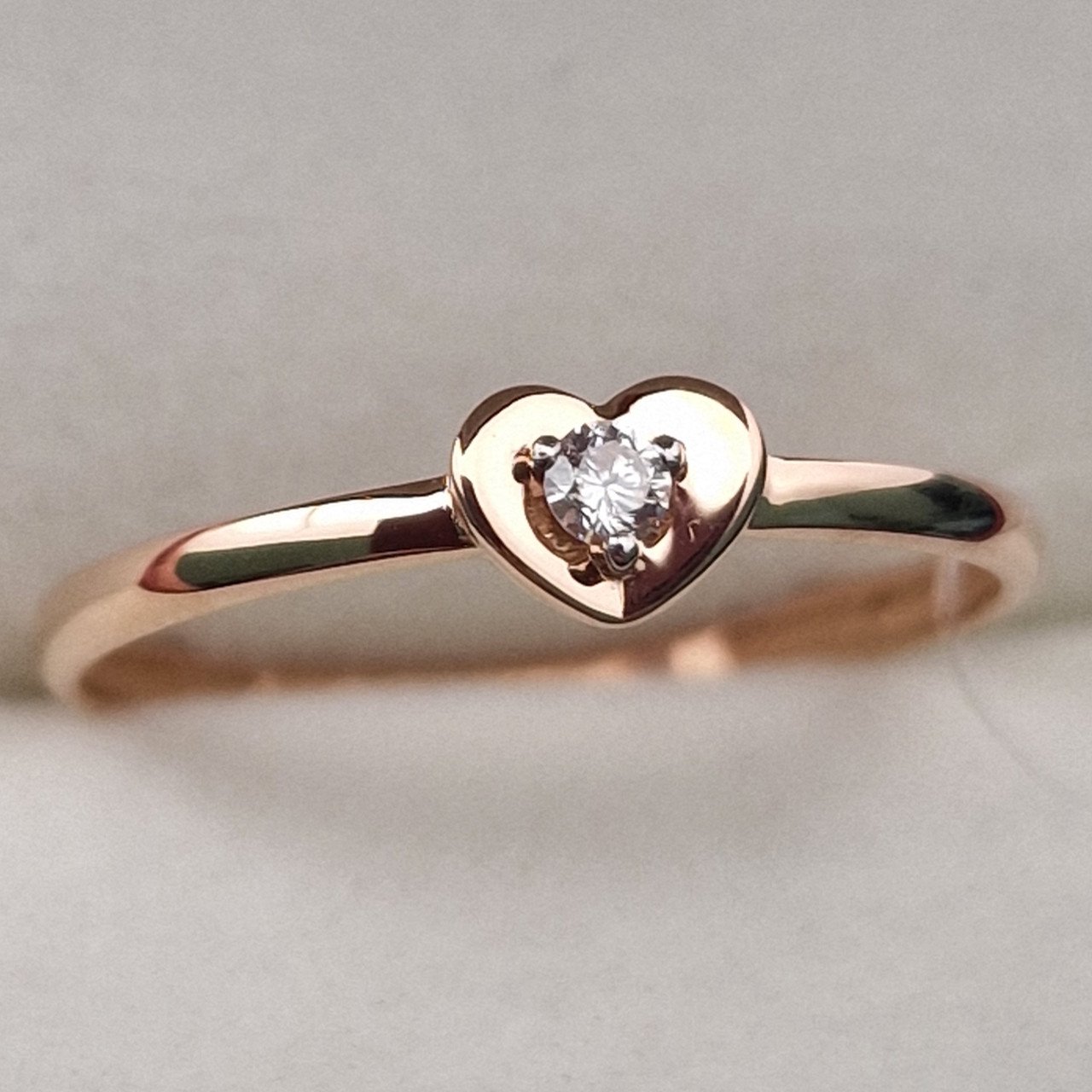Кольцо Deimantas 100067900 17р 0,8гр 0,03ct. купить,NaN