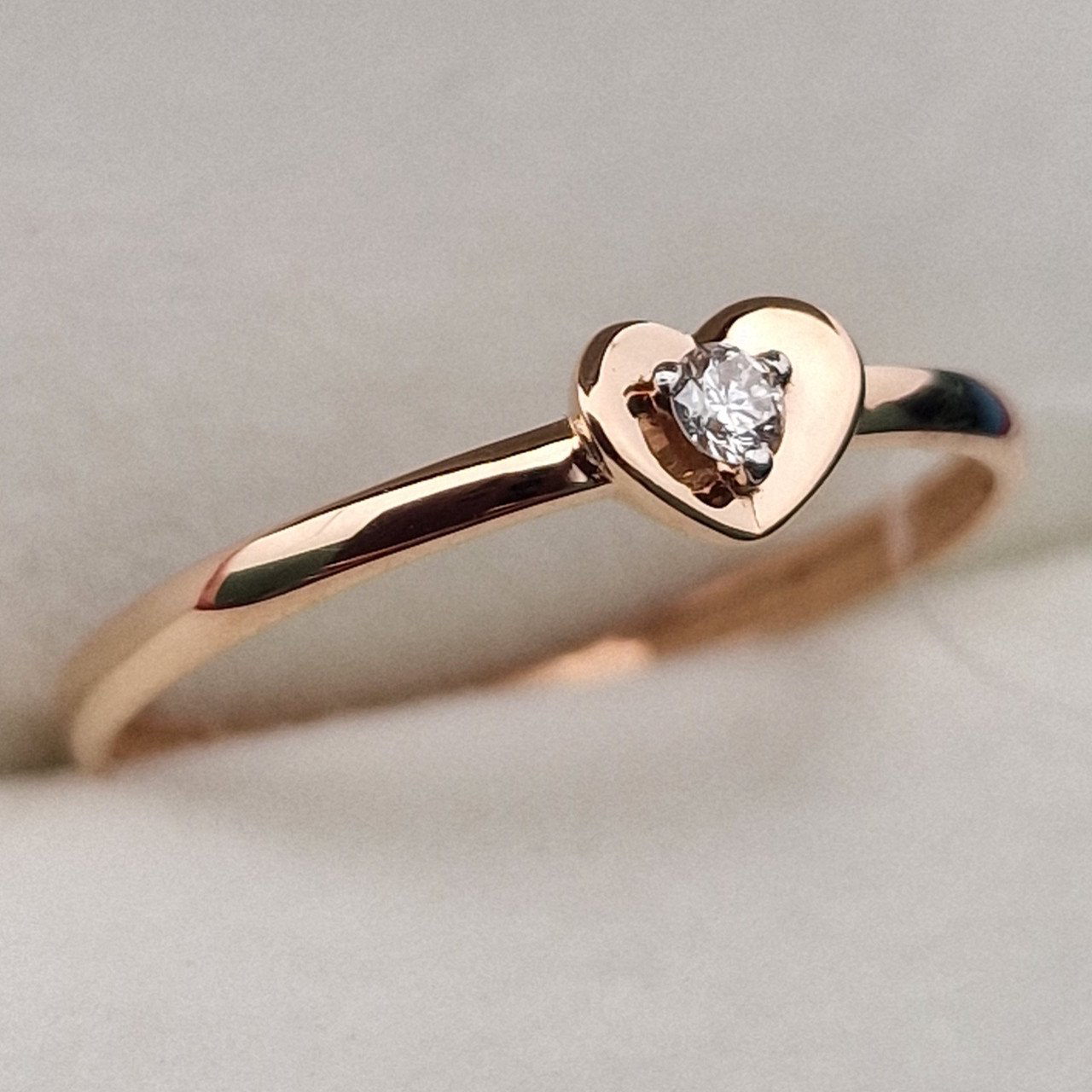 Кольцо Deimantas 100067900 17р 0,8гр 0,03ct. купить,NaN