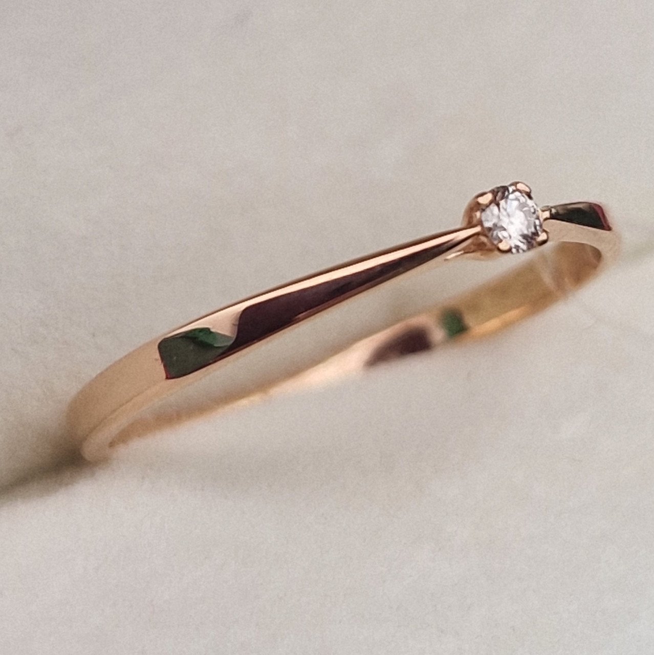 Кольцо Deimantas 100067912 16р 0,84гр 0,03ct. купить,NaN