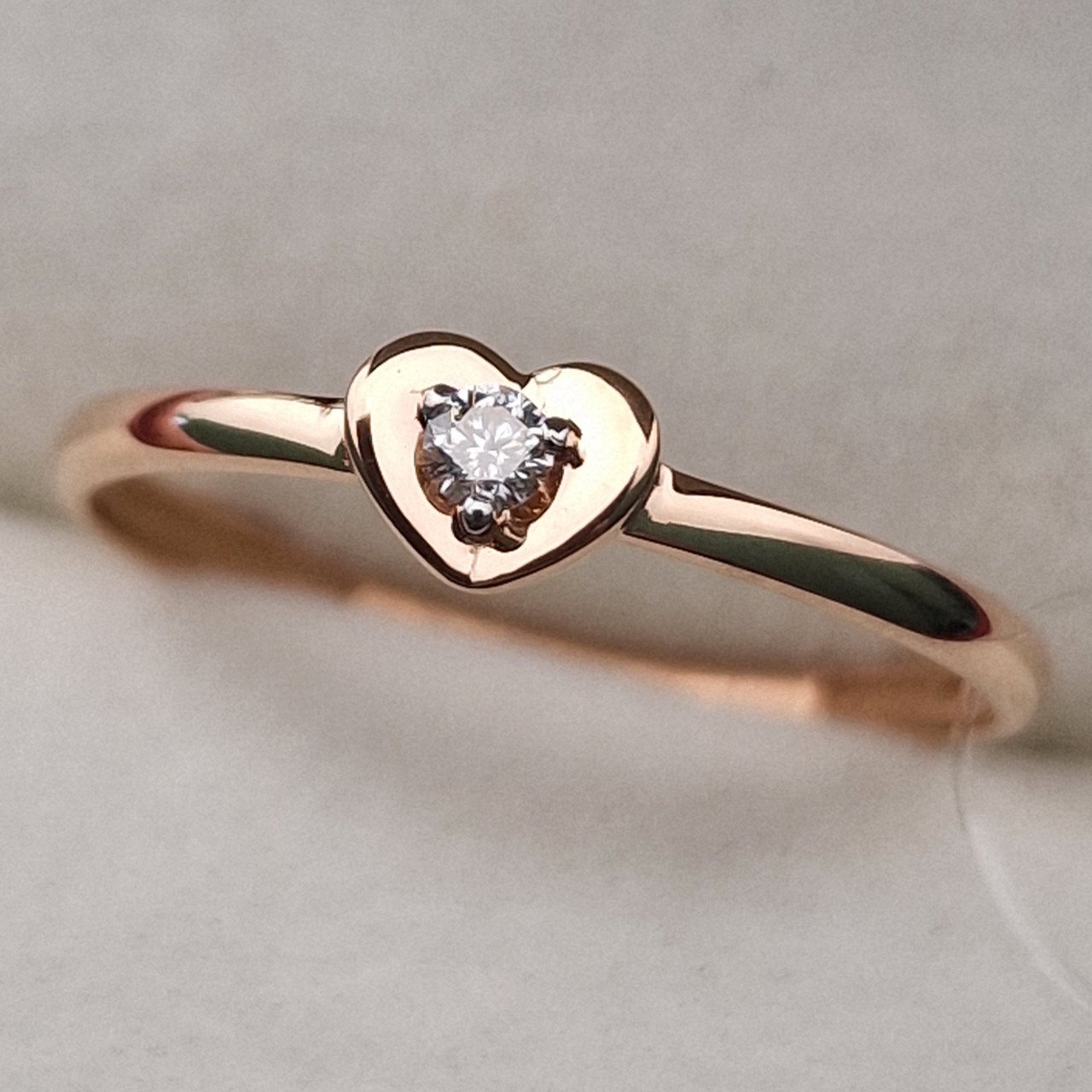 Кольцо Deimantas 100067900 17р 0,8гр 0,03ct. купить,NaN