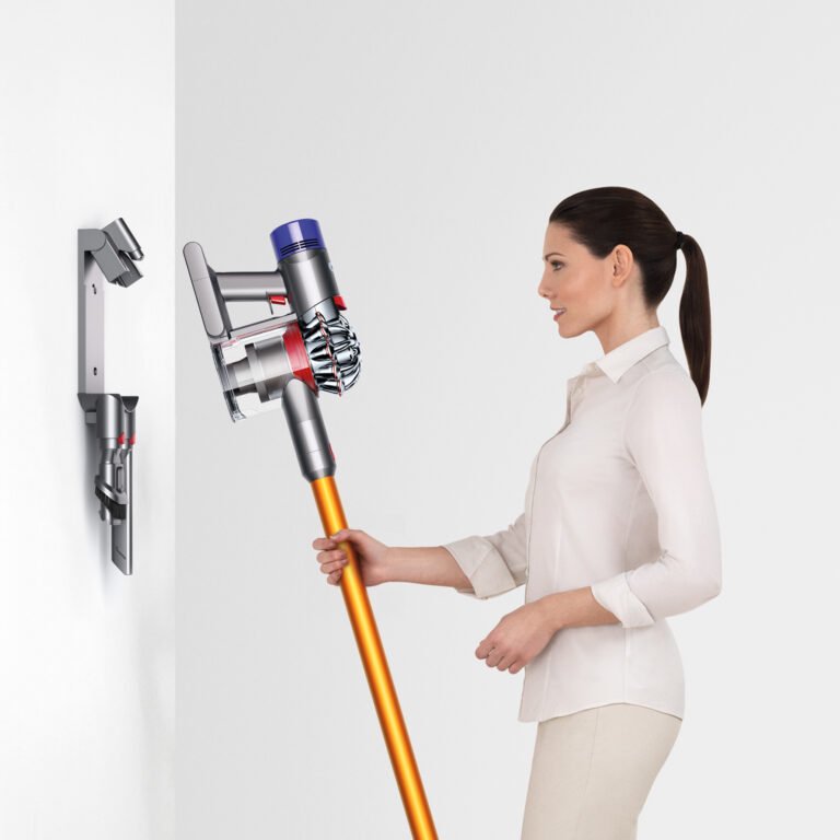 Пылесос Dyson V8 Absolute желтый купить,NaN