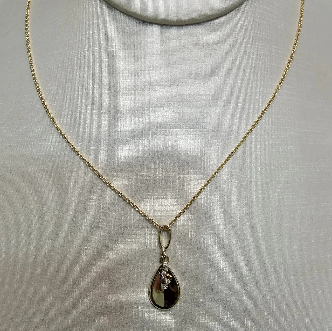 Кулон Deimantas 107107899 1,1гр 0,09ct. купить,NaN
