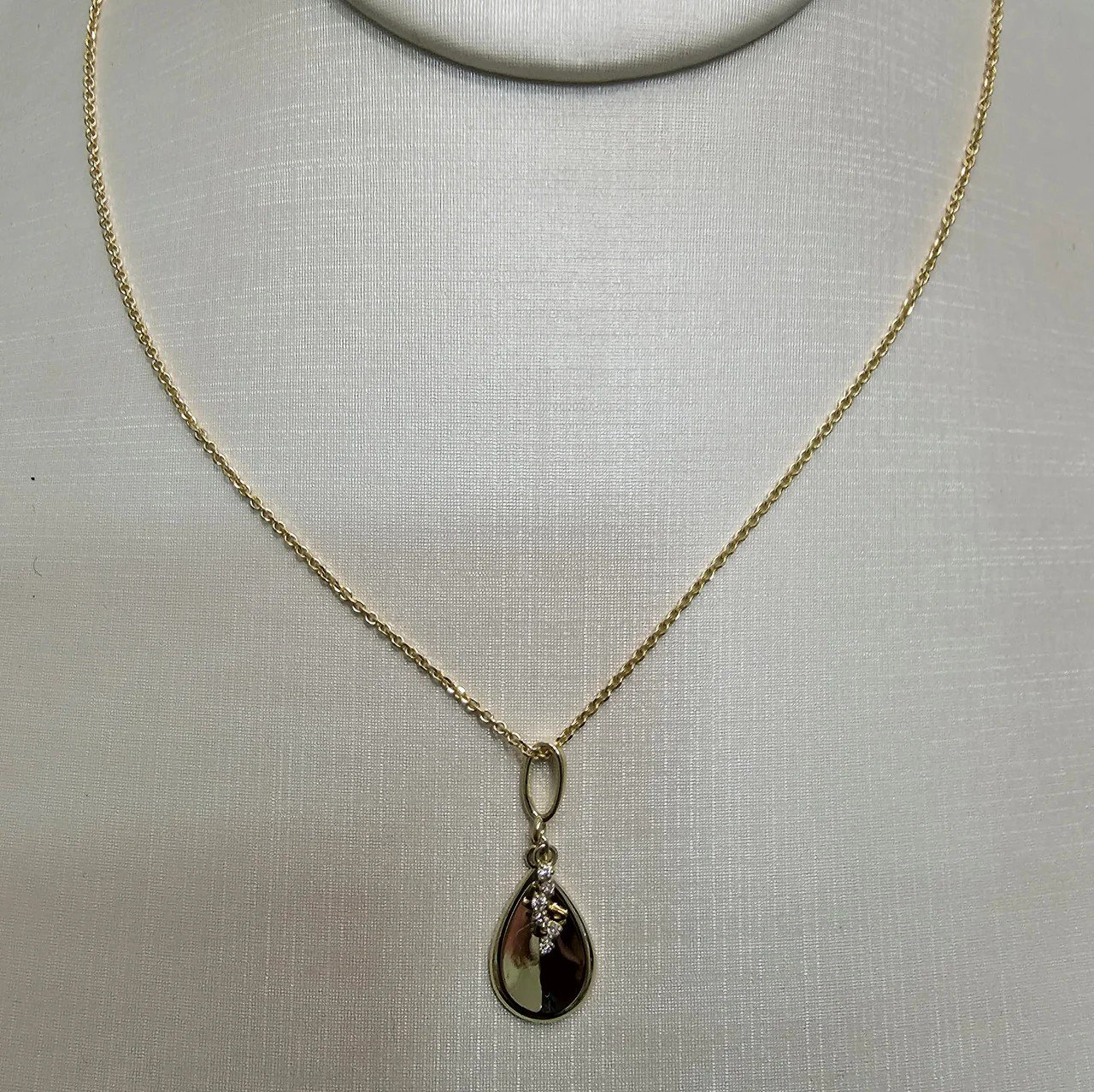 Кулон Deimantas 107107899 1,1гр 0,09ct. купить,NaN