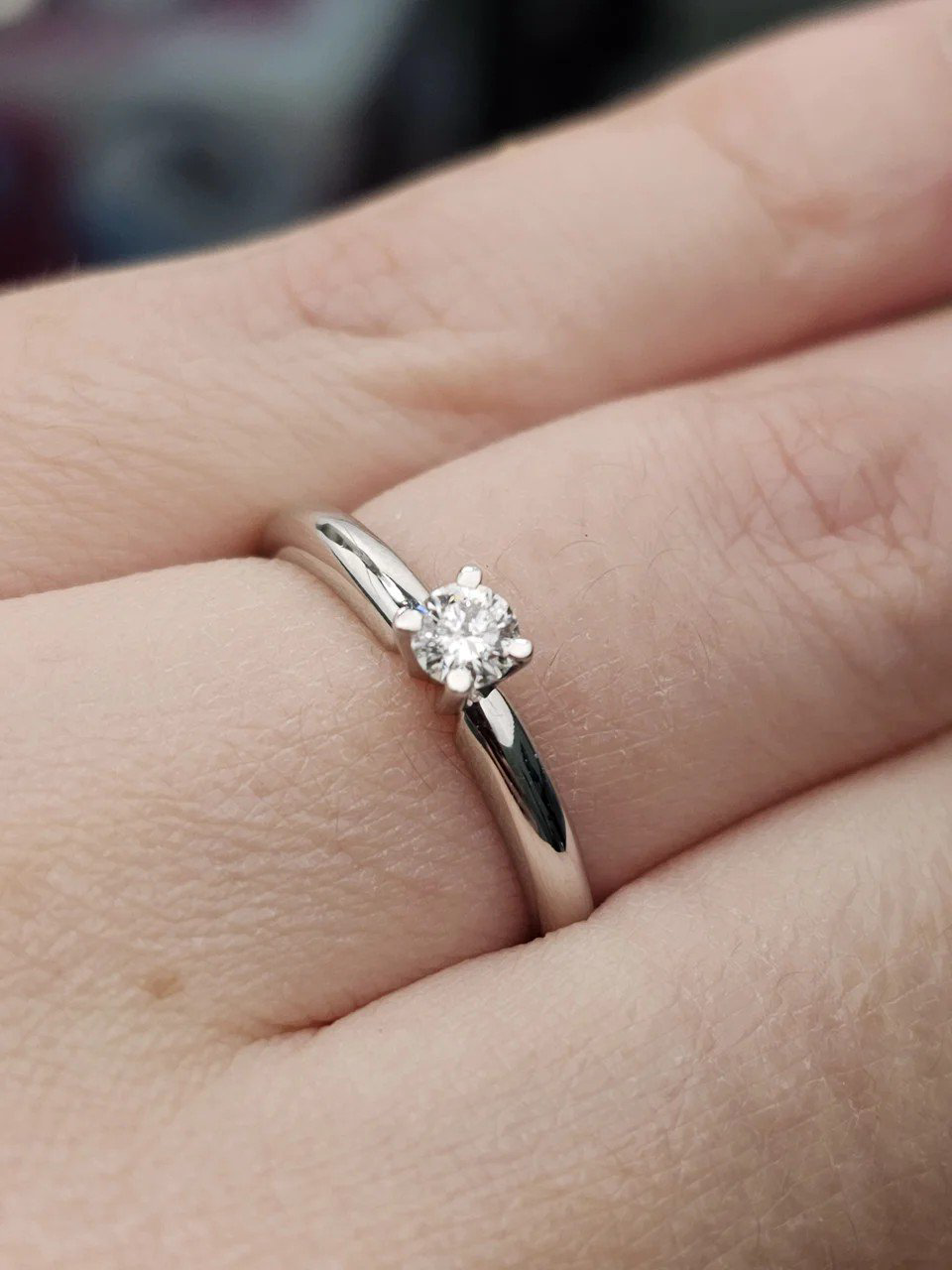 Кольцо Deimantas 107108011 17,5р 0,195гр 0,195ct. купить,NaN