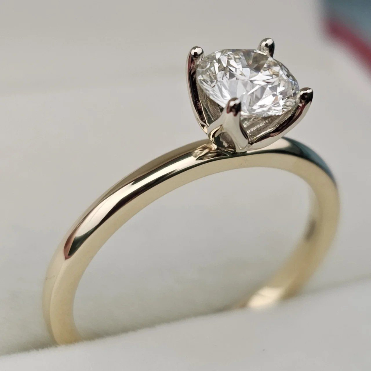 Кольцо Deimantas 106864513 16,5р 2,46гр 0,73ct. купить,NaN