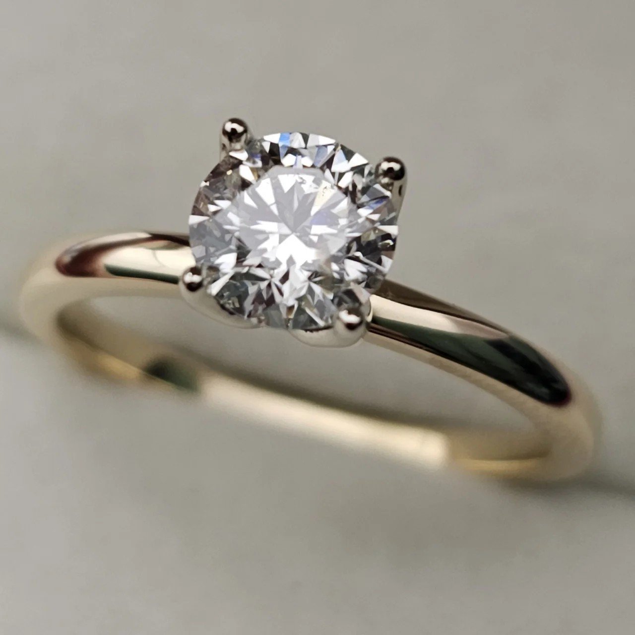 Кольцо Deimantas 106864513 16,5р 2,46гр 0,73ct. купить,NaN