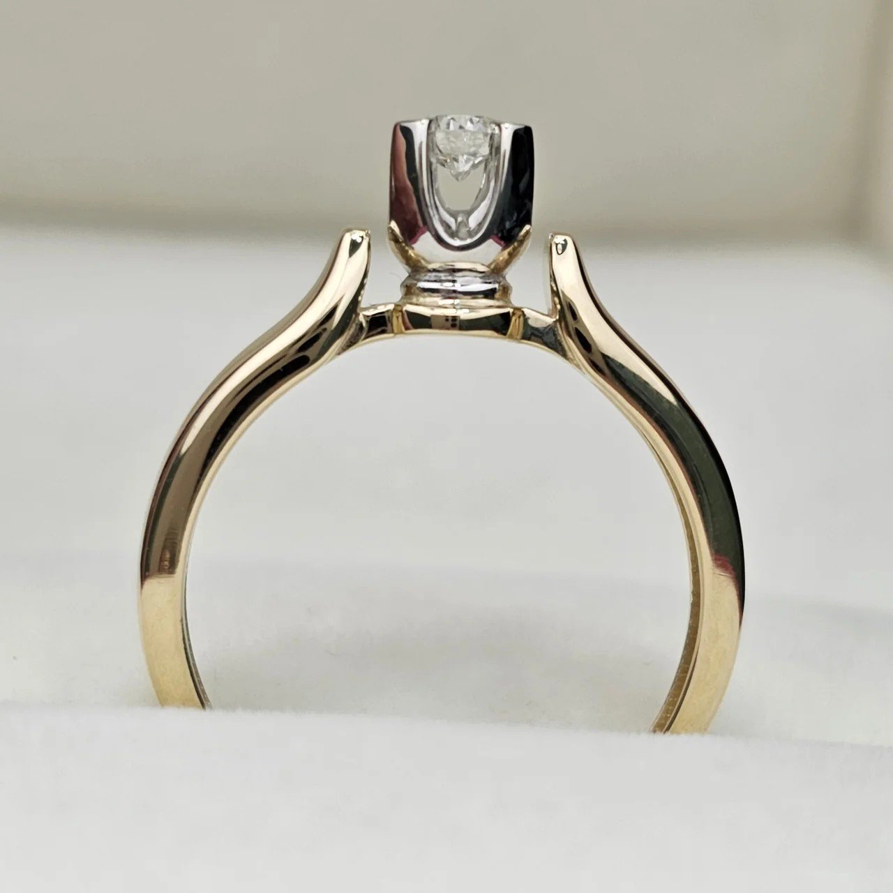 Кольцо Deimantas 106931378 17.5р 2,91гр 0,18ct. купить,NaN