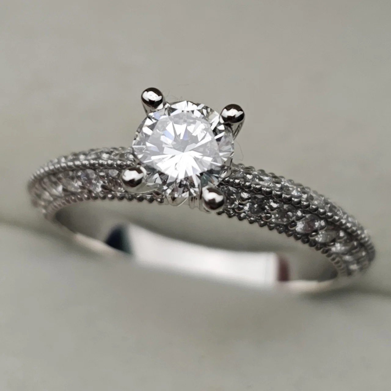 Кольцо Deimantas 107107925 17р 3,17гр 0,87ct. купить,NaN
