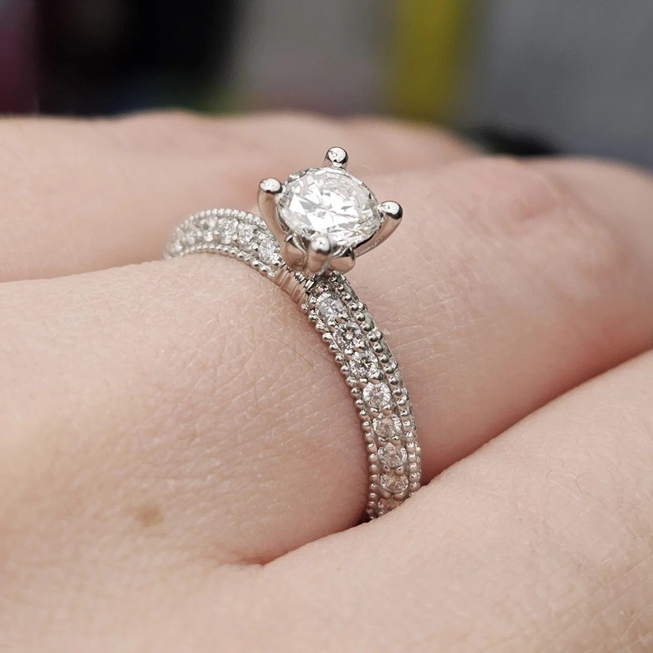 Кольцо Deimantas 107107925 17р 3,17гр 0,87ct. купить,NaN
