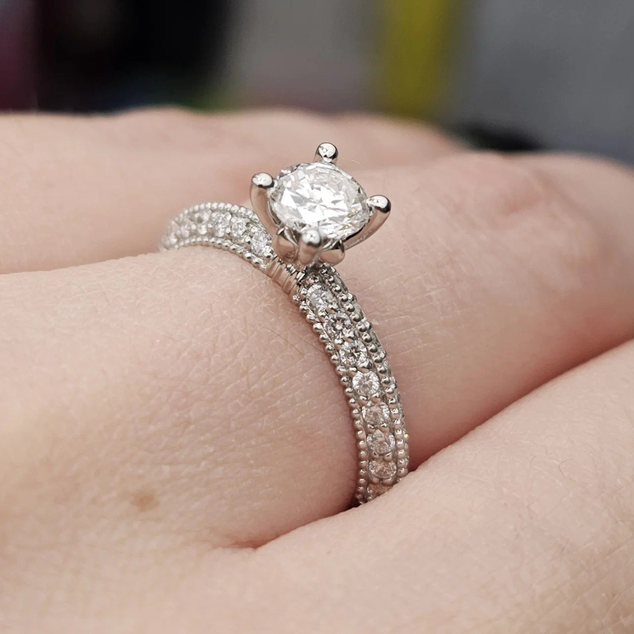 Кольцо Deimantas 107107925 17р 3,17гр 0,87ct. купить,NaN