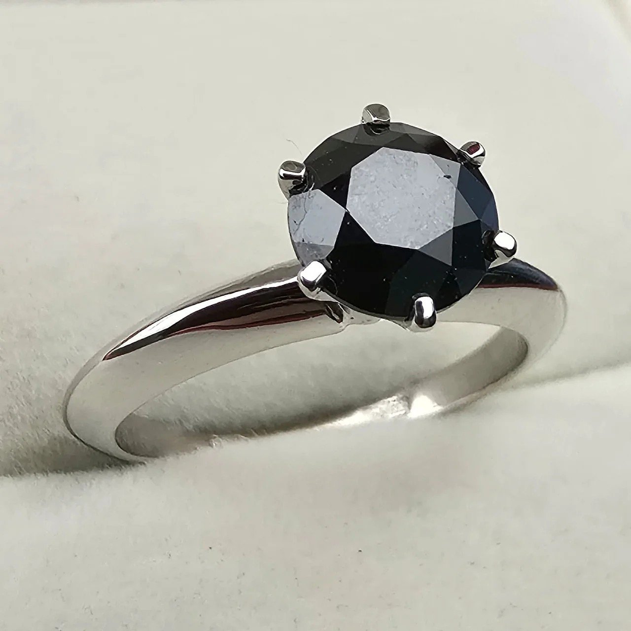 Кольцо Deimantas 107108041 16,5р 1,328гр 1,328ct. купить,NaN