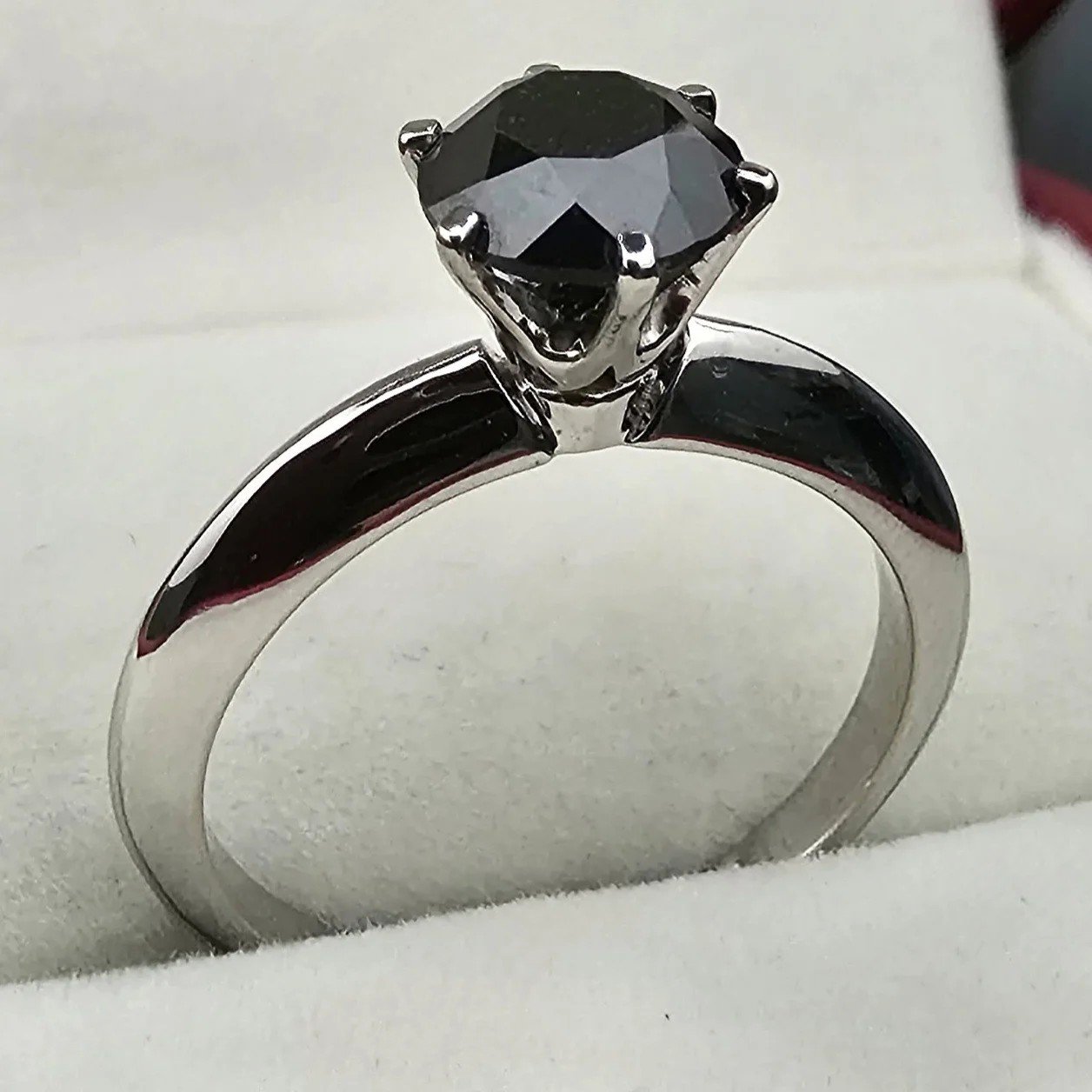 Кольцо Deimantas 107108041 16,5р 1,328гр 1,328ct. купить,NaN