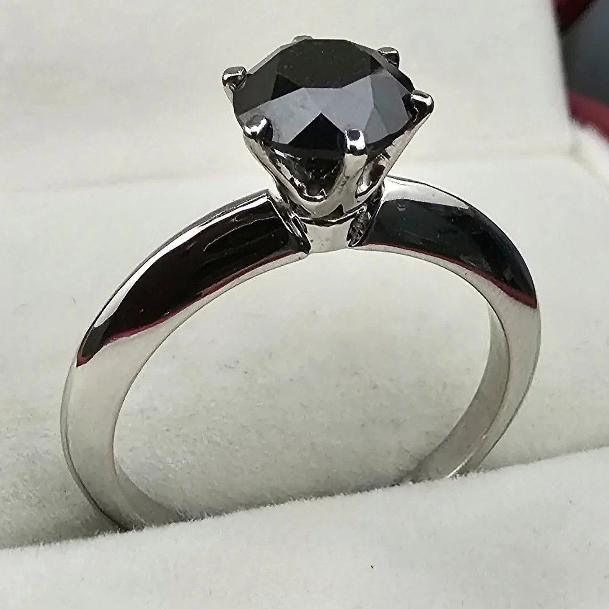 Кольцо Deimantas 107108041 16,5р 1,328гр 1,328ct. купить,NaN