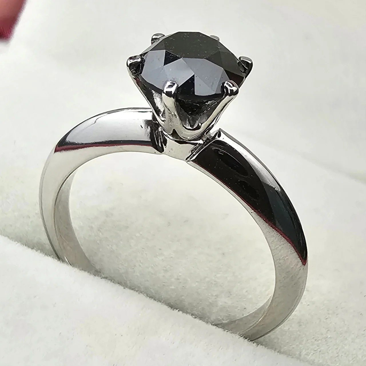 Кольцо Deimantas 107108041 16,5р 1,328гр 1,328ct. купить,NaN