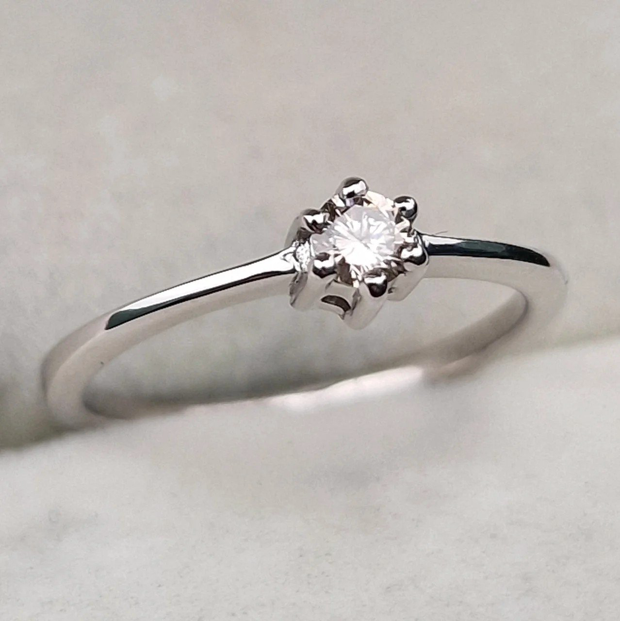Кольцо Deimantas 106798144 16,5р 1,43гр 0,124ct. купить,NaN