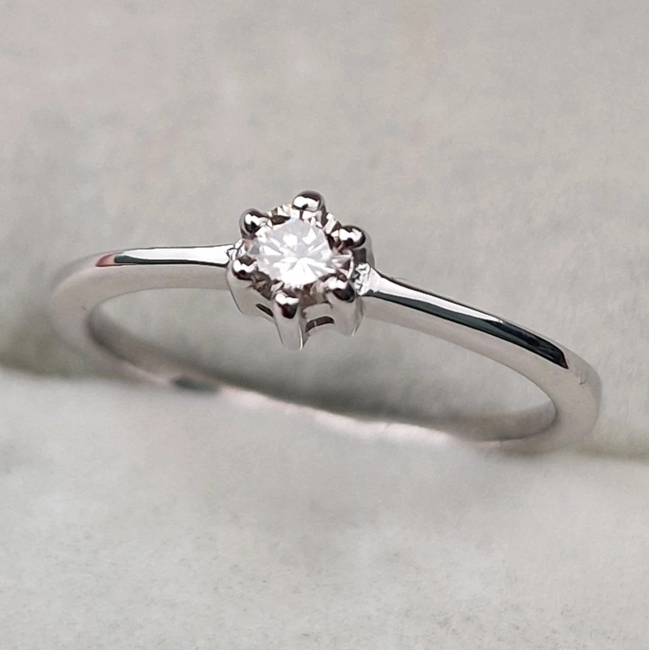Кольцо Deimantas 106798144 16,5р 1,43гр 0,124ct. купить,NaN