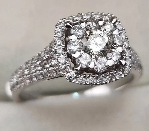 Комплект Deimantas 106769486 17р 0,91ct 1,25ct. купить,NaN