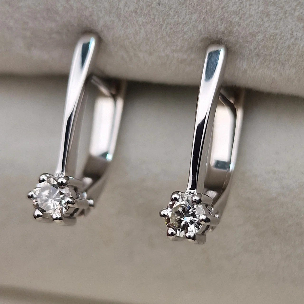Серьги Deimantas 106798296 2,58гр 0,18ct. купить,NaN