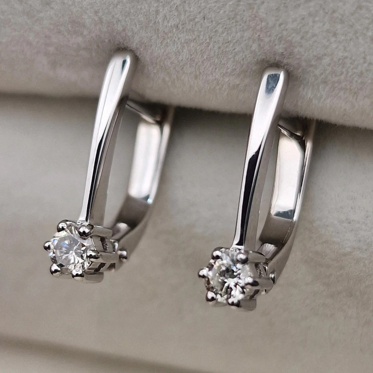 Серьги Deimantas 106798296 2,58гр 0,18ct. купить,NaN
