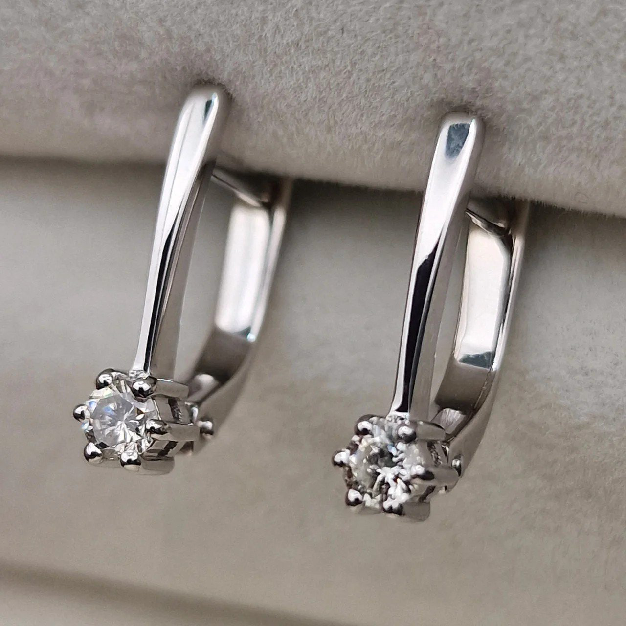 Серьги Deimantas 106798296 2,58гр 0,18ct. купить,NaN