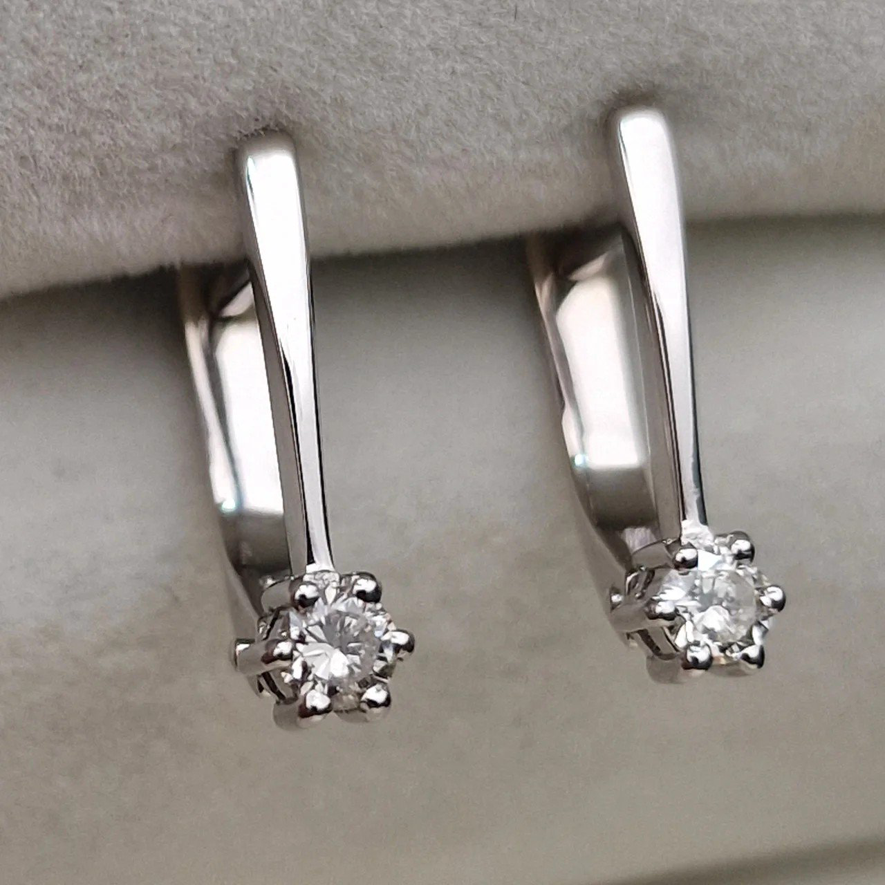 Серьги Deimantas 106798296 2,58гр 0,18ct. купить,NaN