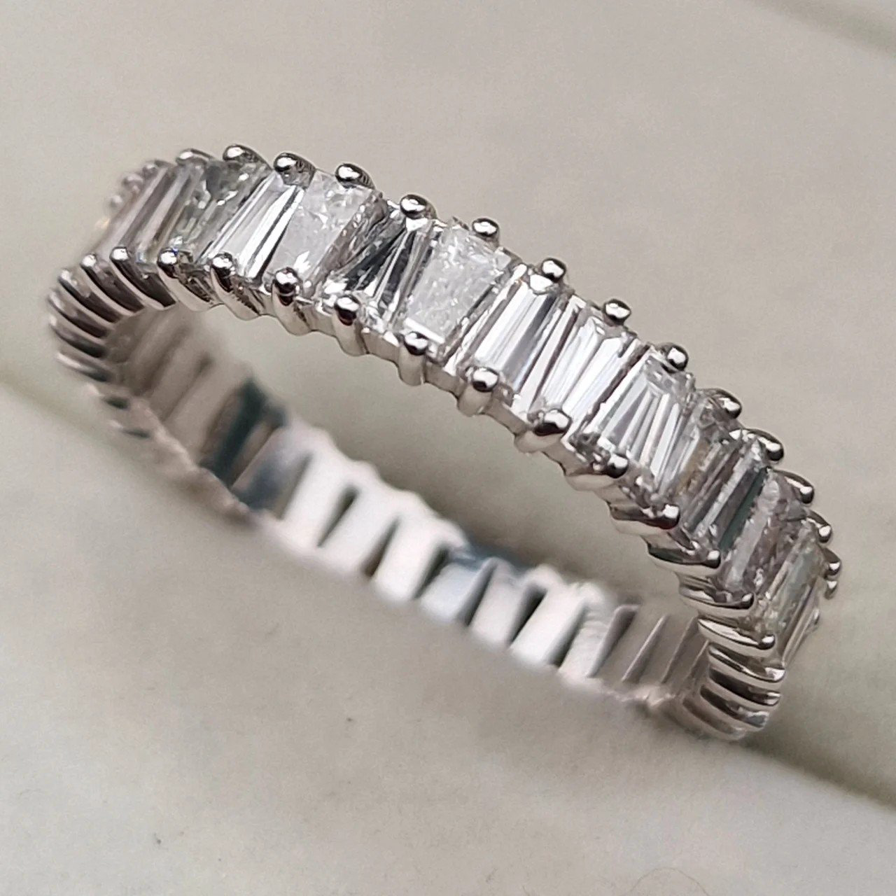 Кольцо Deimantas 106723928 17р 3,14гр 2,25ct. купить,NaN